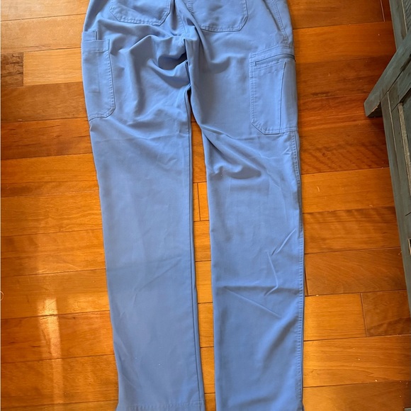 FIGS scrubs pants blue. Small
Drawstring with good pockets. - Picture 2 of 11